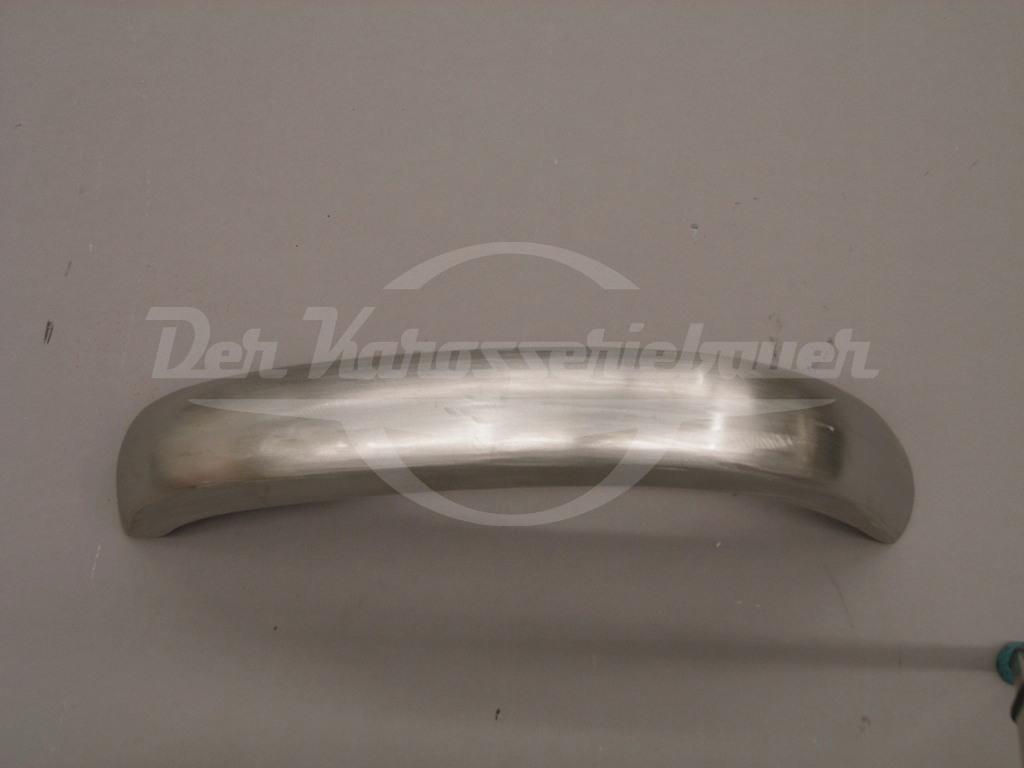 Stoßstangenseite vorn links 300a, b, c