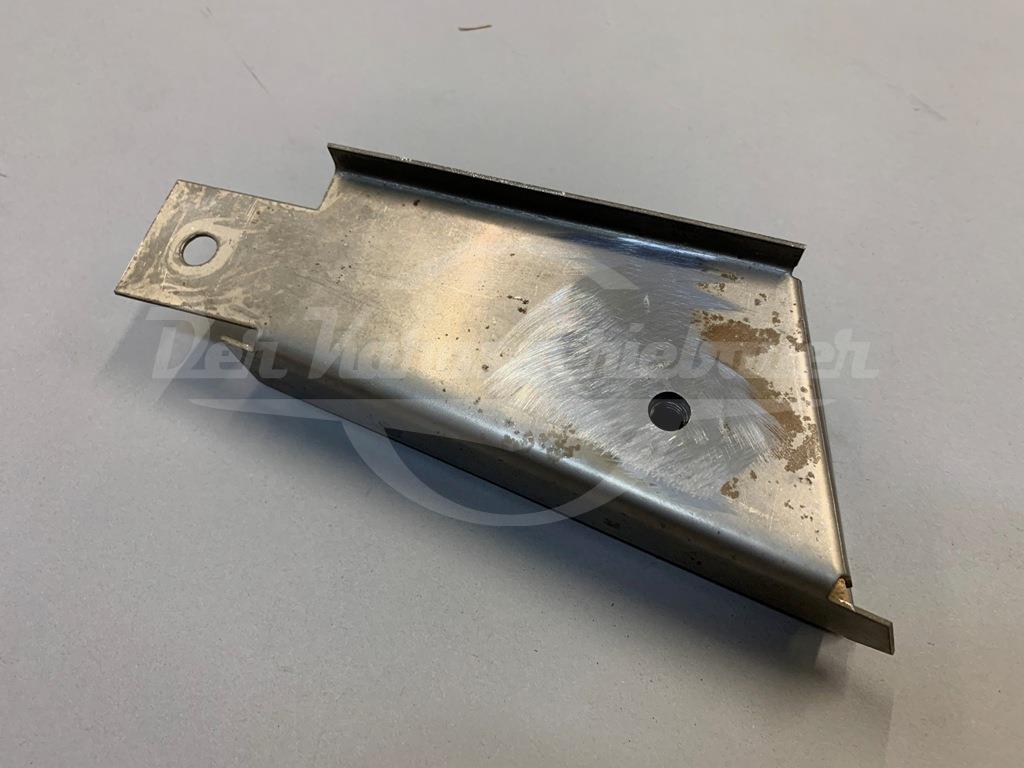 Längsträger hinten Konsole links Ponton 220 Coupé, Cabrio